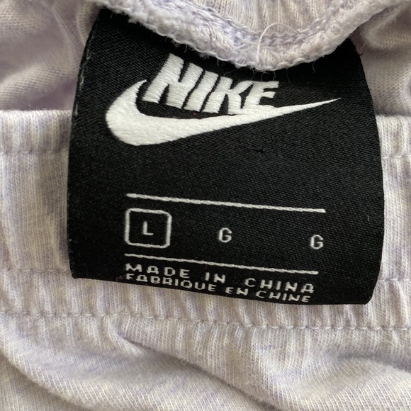 Girls Nike Shorts Size L Large Light Purple - Picture 5 of 5